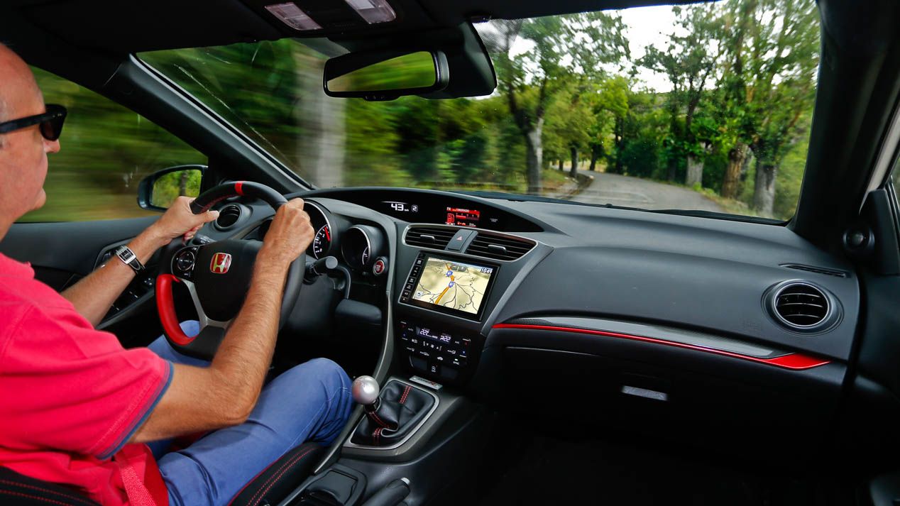 Honda Civic Type R, Ford Focus RS y Seat León Cupra, ¿cuál es el mejor deportivo?