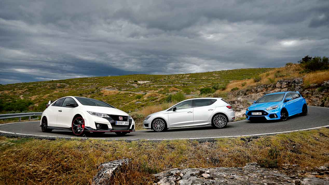 Honda Civic Type R, Ford Focus RS y Seat León Cupra, ¿cuál es el mejor deportivo?