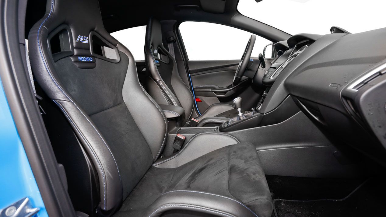 Honda Civic Type R, Ford Focus RS y Seat León Cupra, ¿cuál es el mejor deportivo?