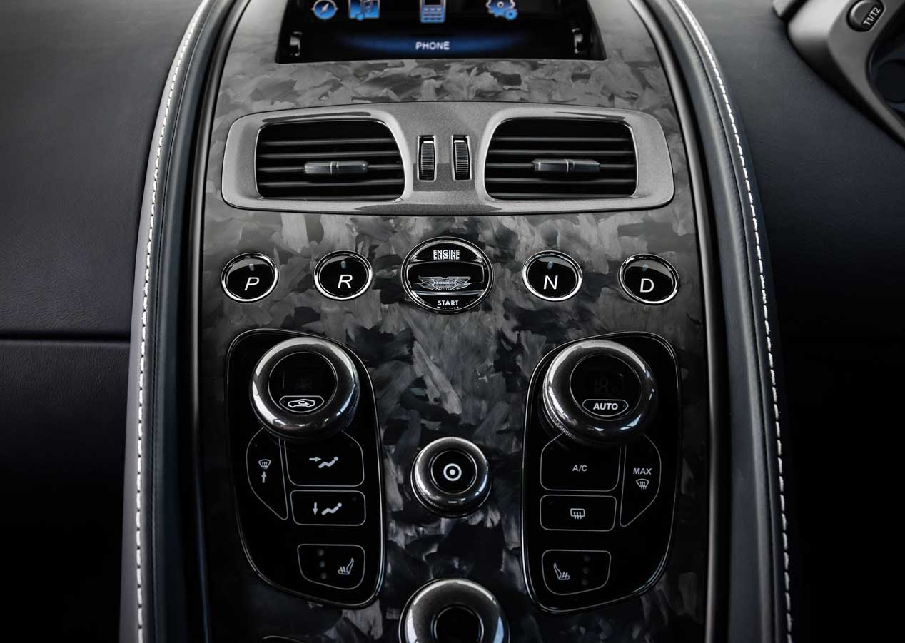 Aston Martin Vanquish S 2017