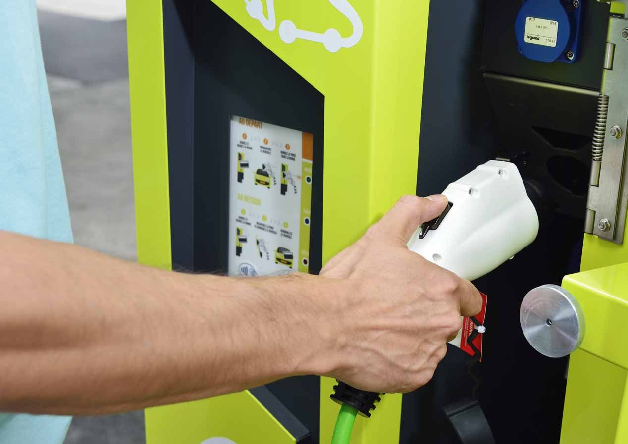 Toyota crea una empresa independiente para desarrollar el coche eléctrico