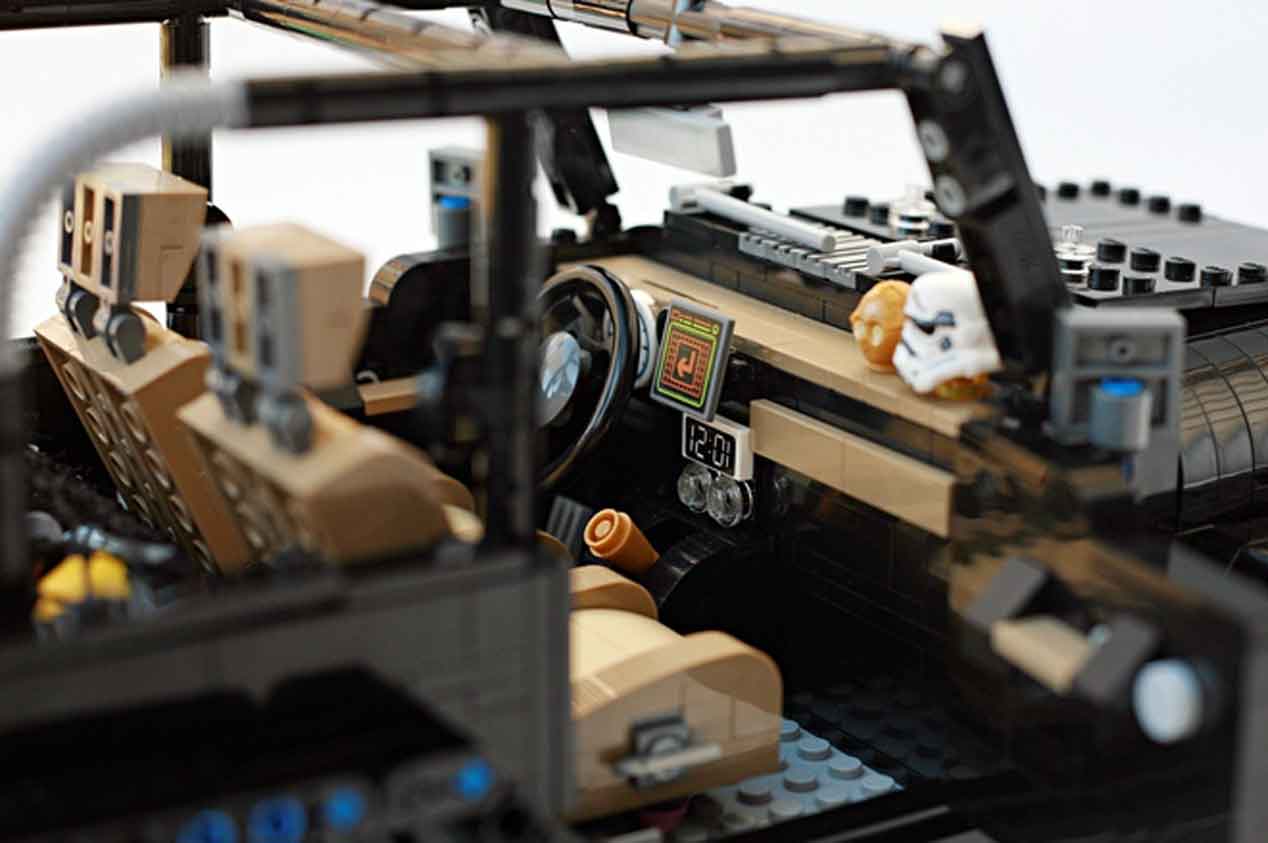 Un Land Rover Discovery 3 y un Jeep Wrangler Rubicon hechos con piezas de lego