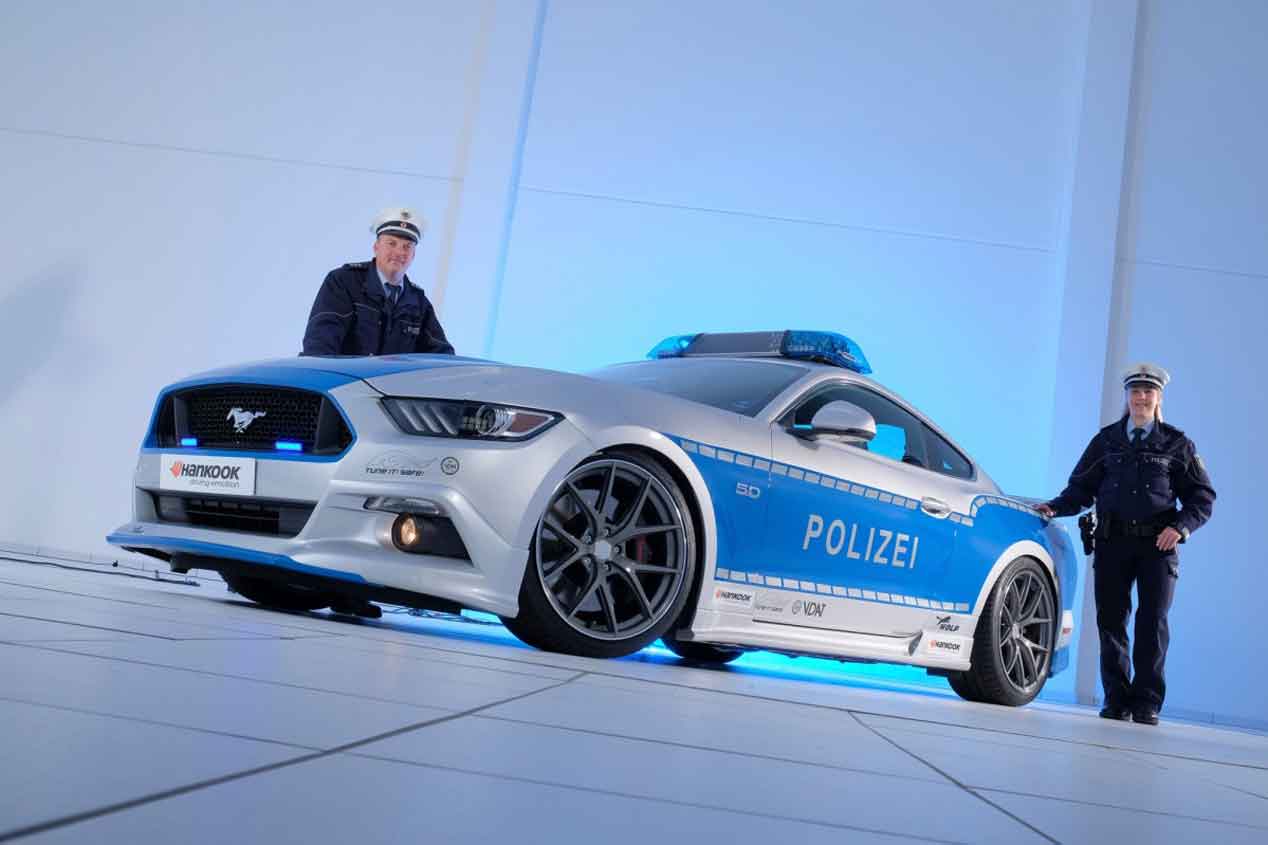 Ford Mustang y Volvo V90: nuevos coches para las fuerzas del orden