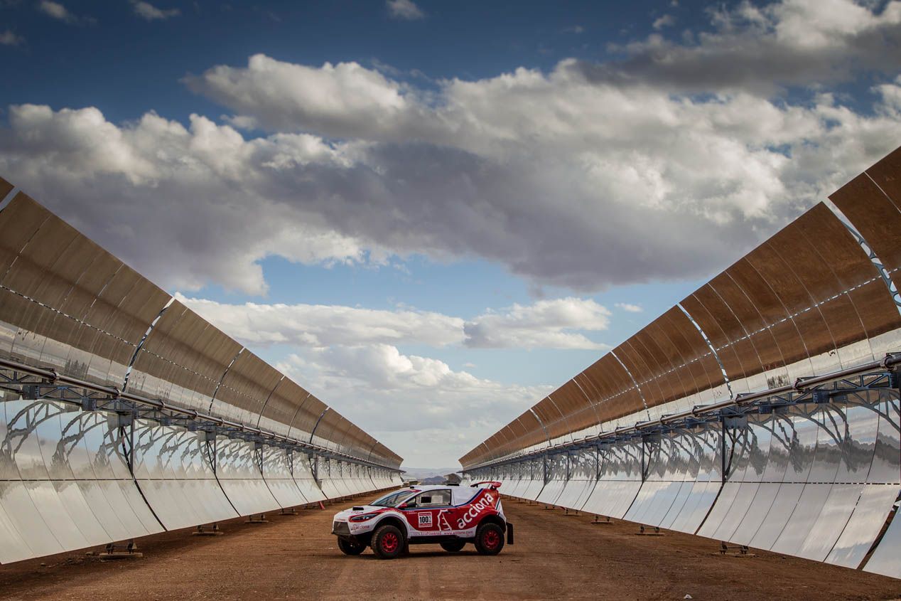 Acciona y su coche eléctrico en el Dakar 2017