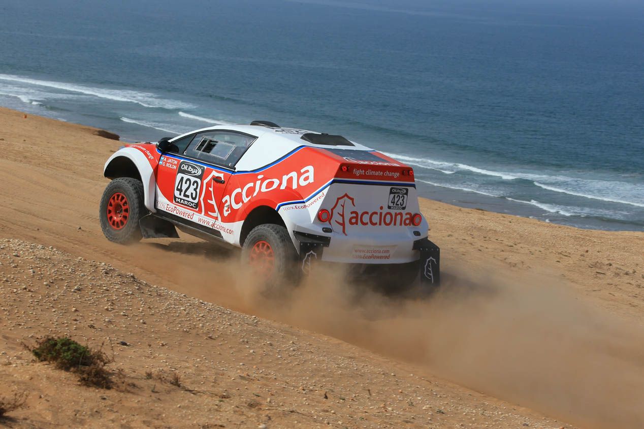Acciona y su coche eléctrico en el Dakar 2017