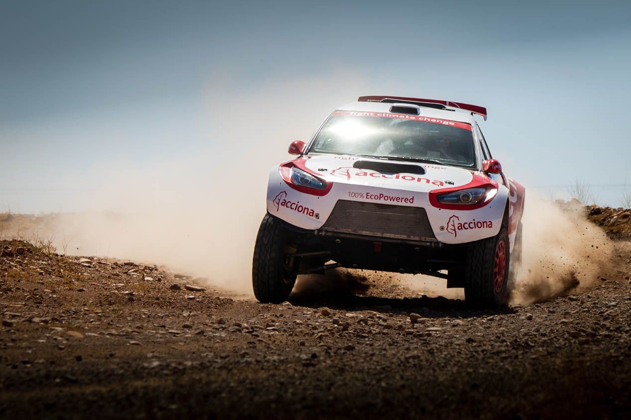 Acciona y su coche eléctrico en el Dakar 2017