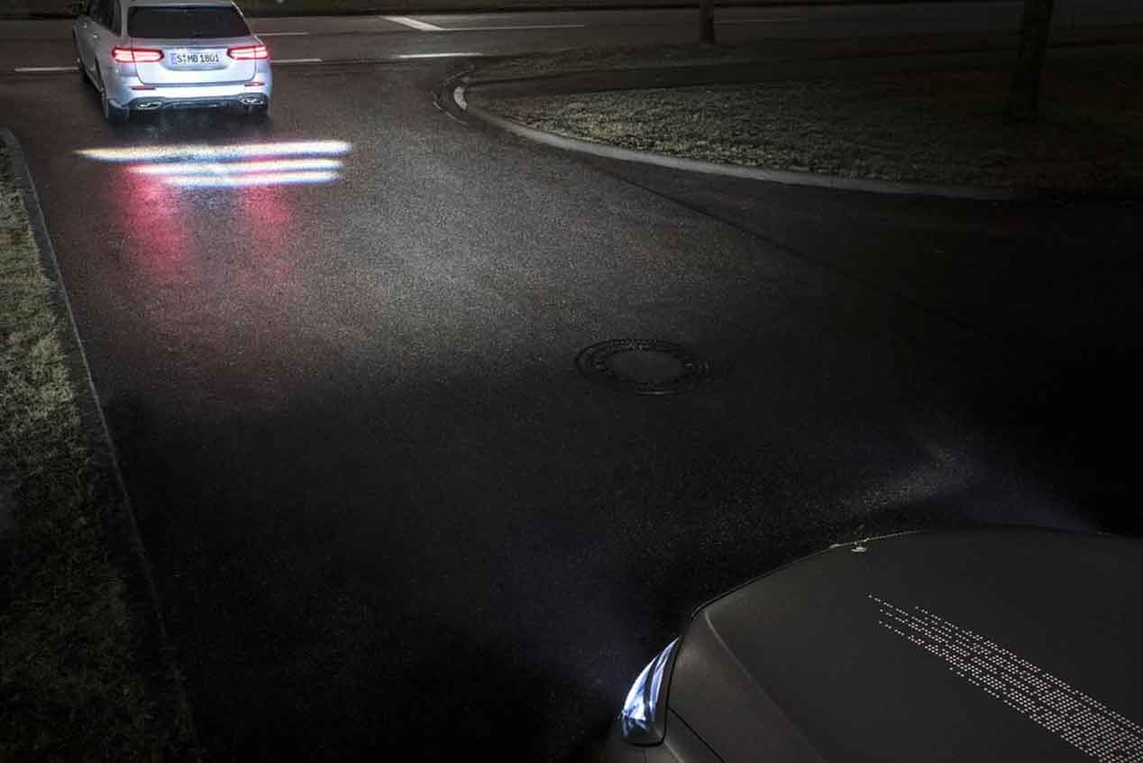 La tecnología de Luz digital de Mercedes
