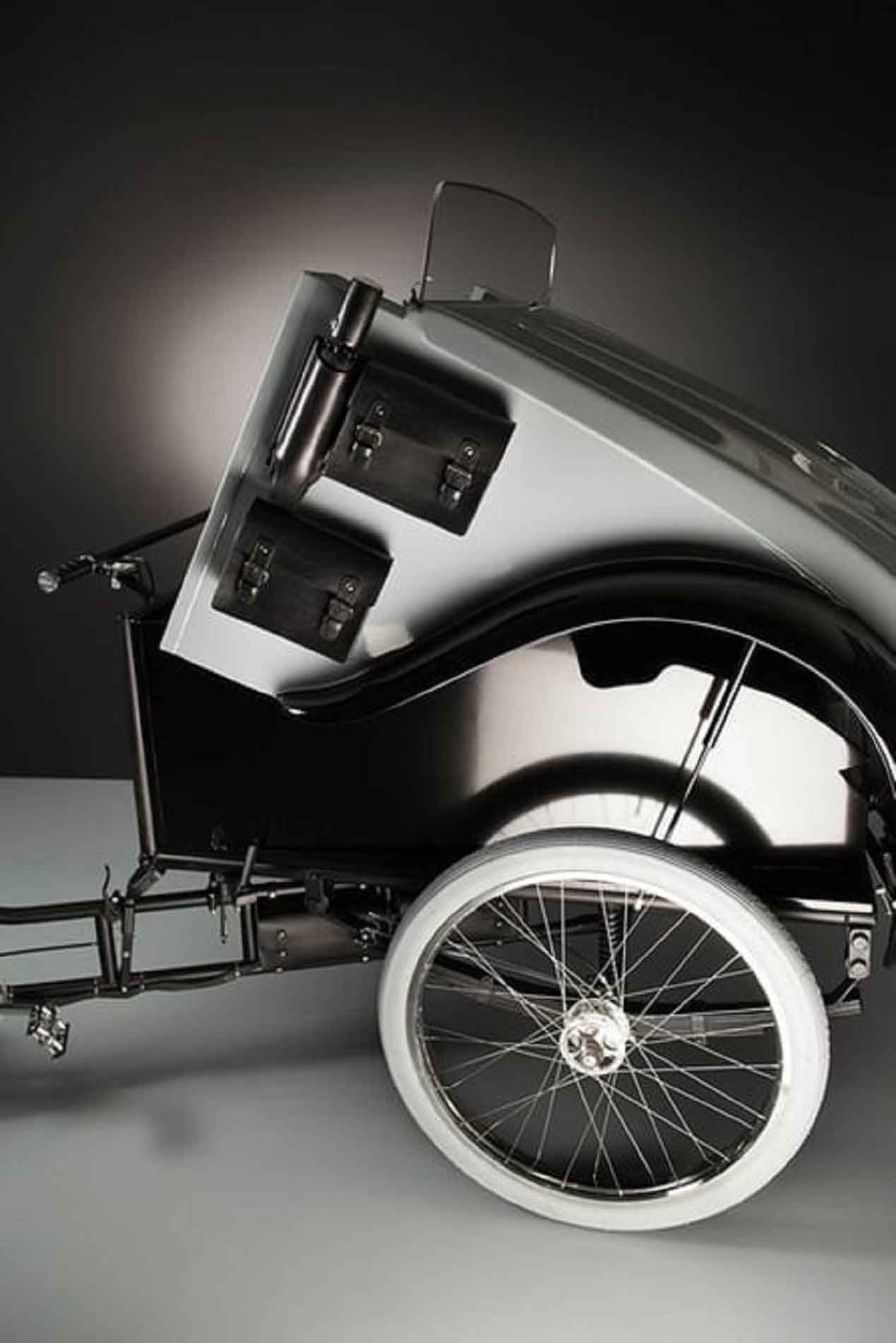 Un Citroën 2 CV... que se mueve a golpe de pedal