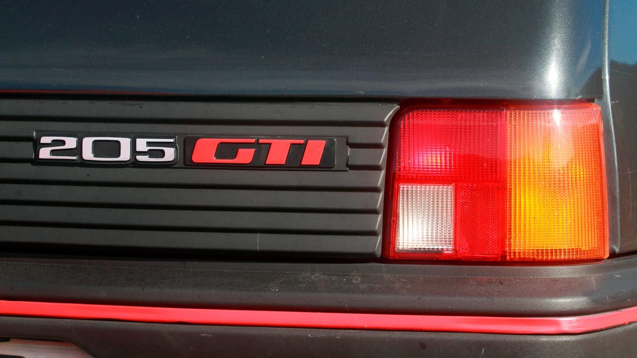 Alfa Romeo 75 V6, Lancia Delta HF Integrale y Peugeot 205 GTI