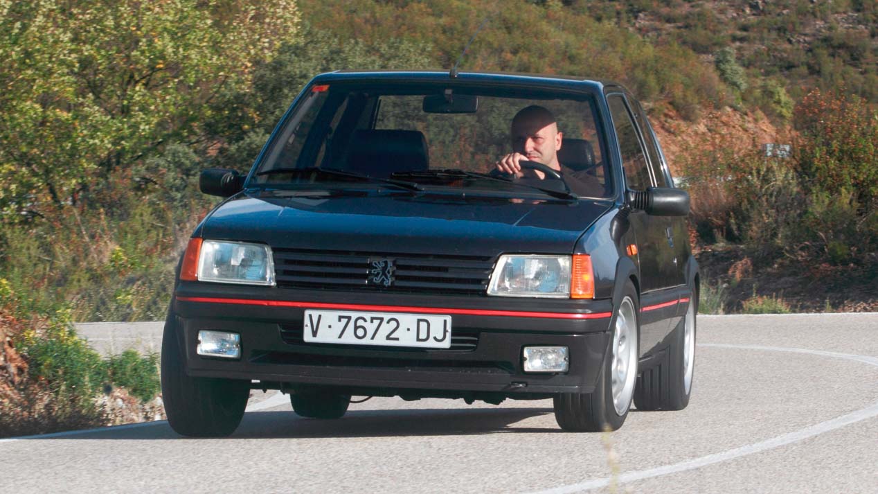 Alfa Romeo 75 V6, Lancia Delta HF Integrale y Peugeot 205 GTI