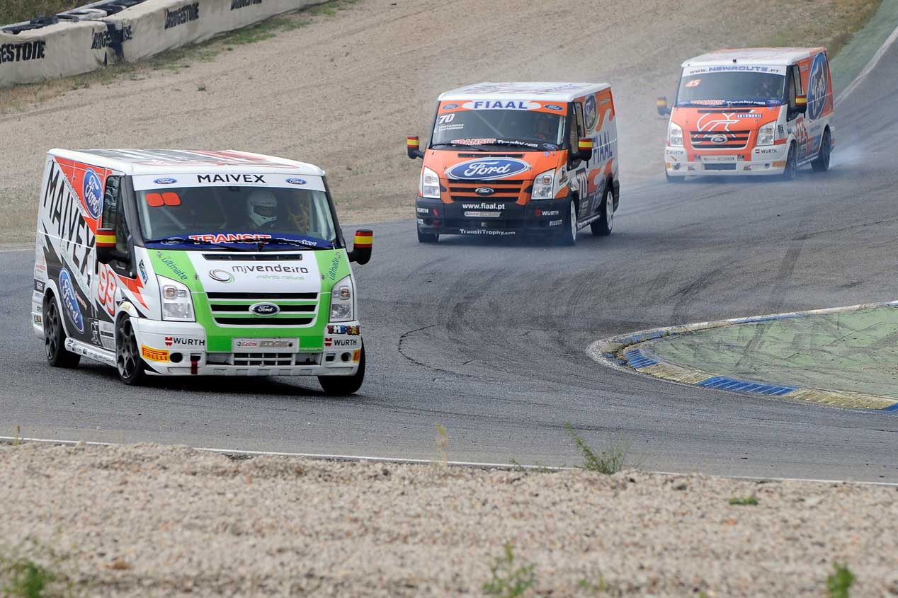 La carrera Ford Transit Trophy, en fotos