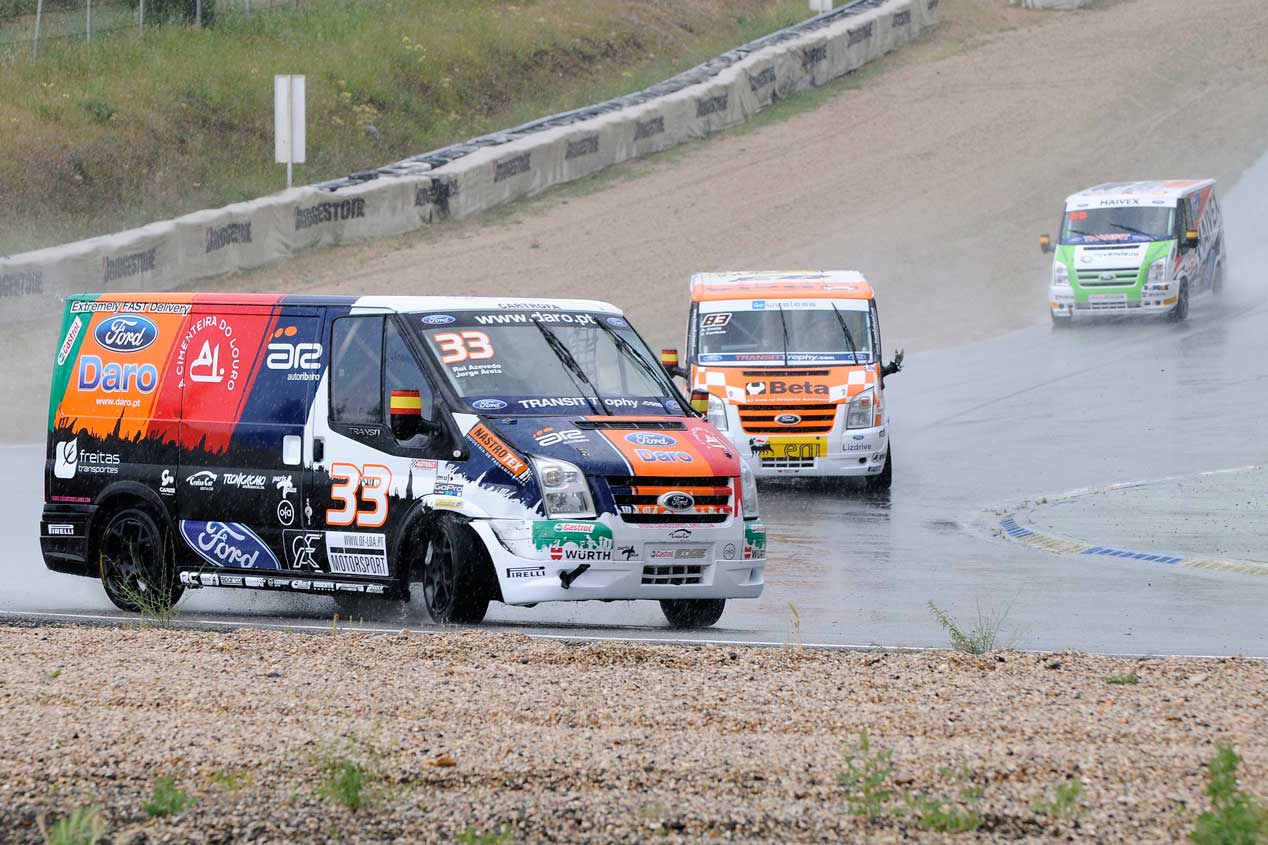 La carrera Ford Transit Trophy, en fotos