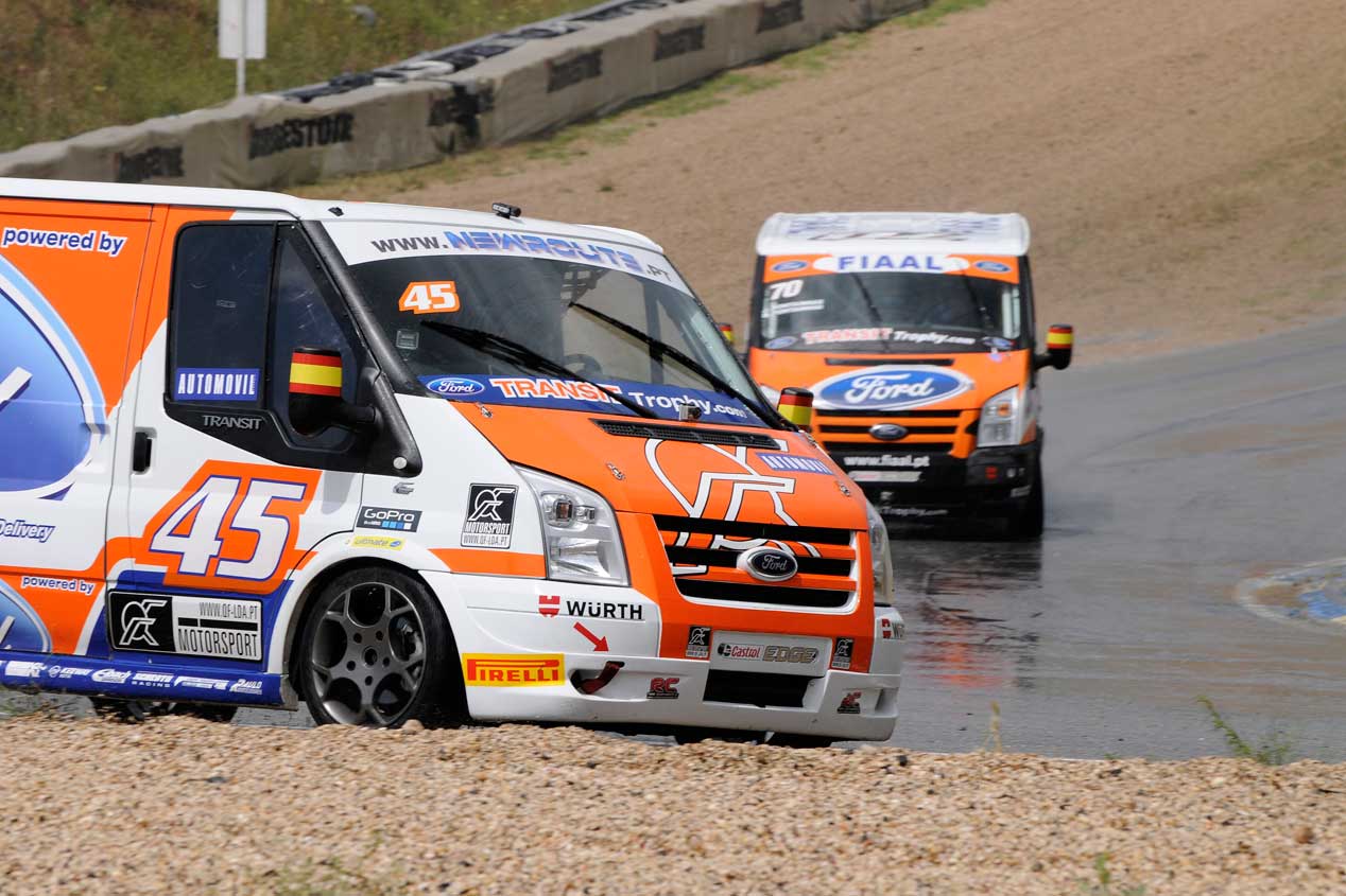 La carrera Ford Transit Trophy, en fotos