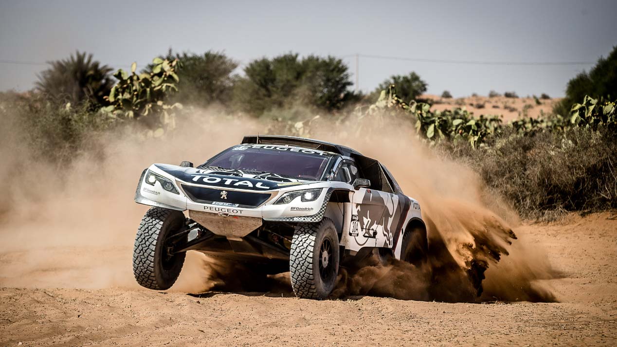 30 años de Peugeot en el Dakar