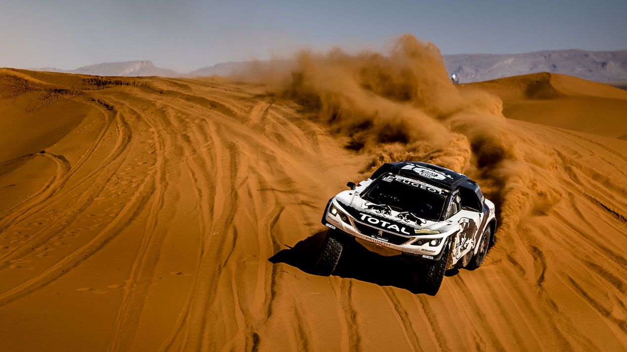 30 años de Peugeot en el Dakar