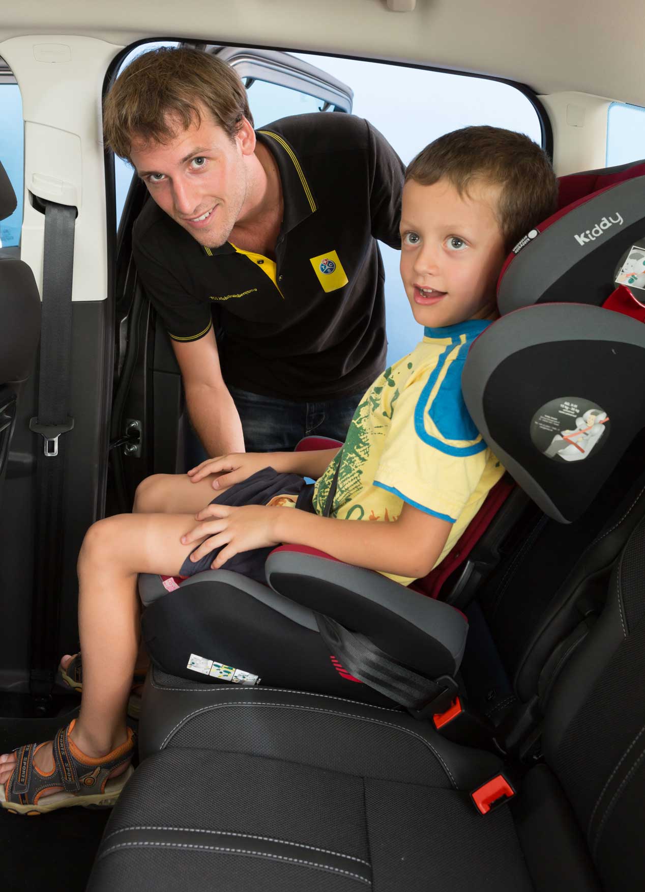 Sillas infantiles para el coche, algunos modelos en fotos