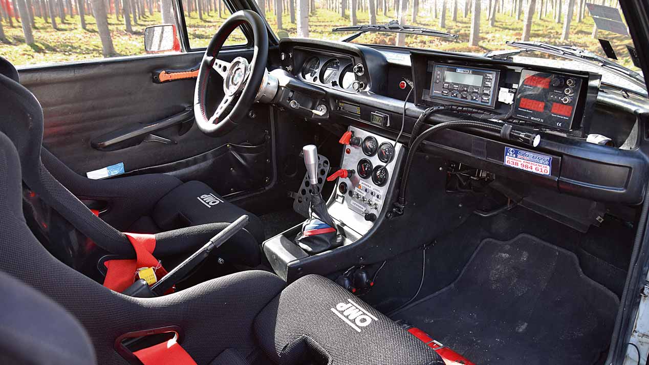 BMW 2002 Tii: un deportivo mítico, en fotos