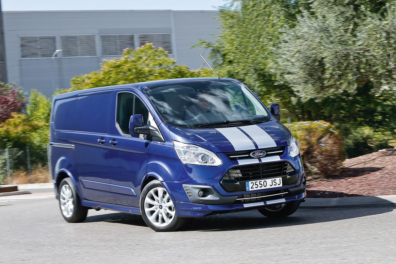 Ford Transit Custom Van Sport, en fotos