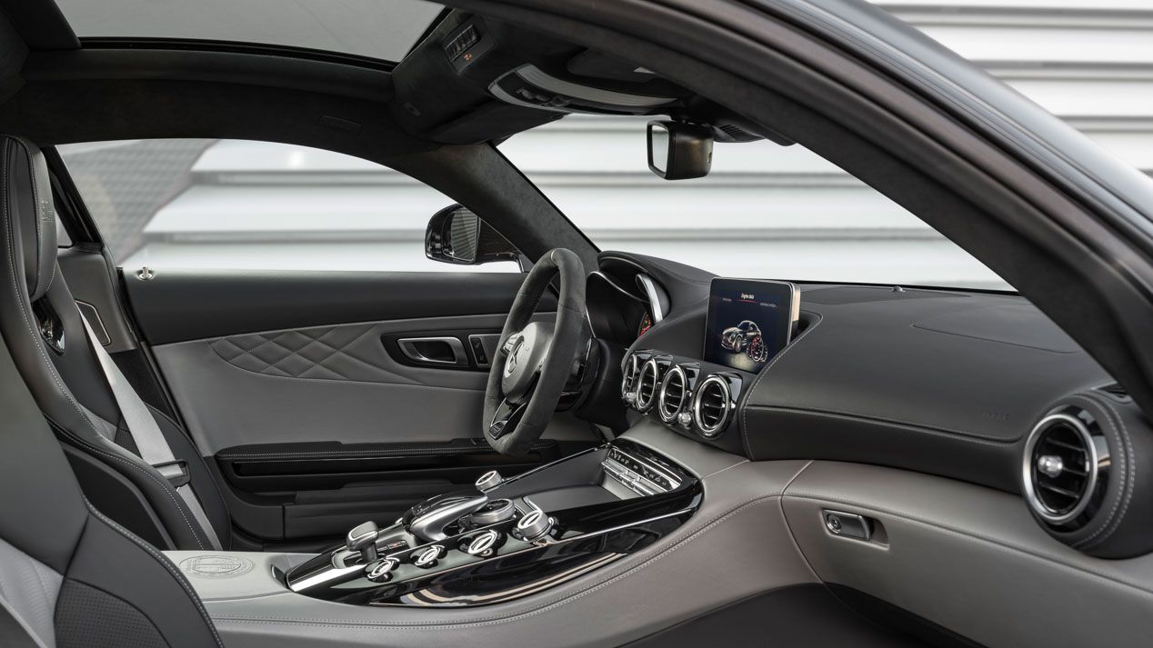 Mercedes presenta en Detroit los nuevos AMG GT C y Edición 50 aniversario
