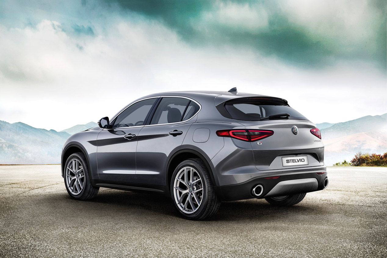 Alfa Romeo Stelvio First Edition, sus fotos