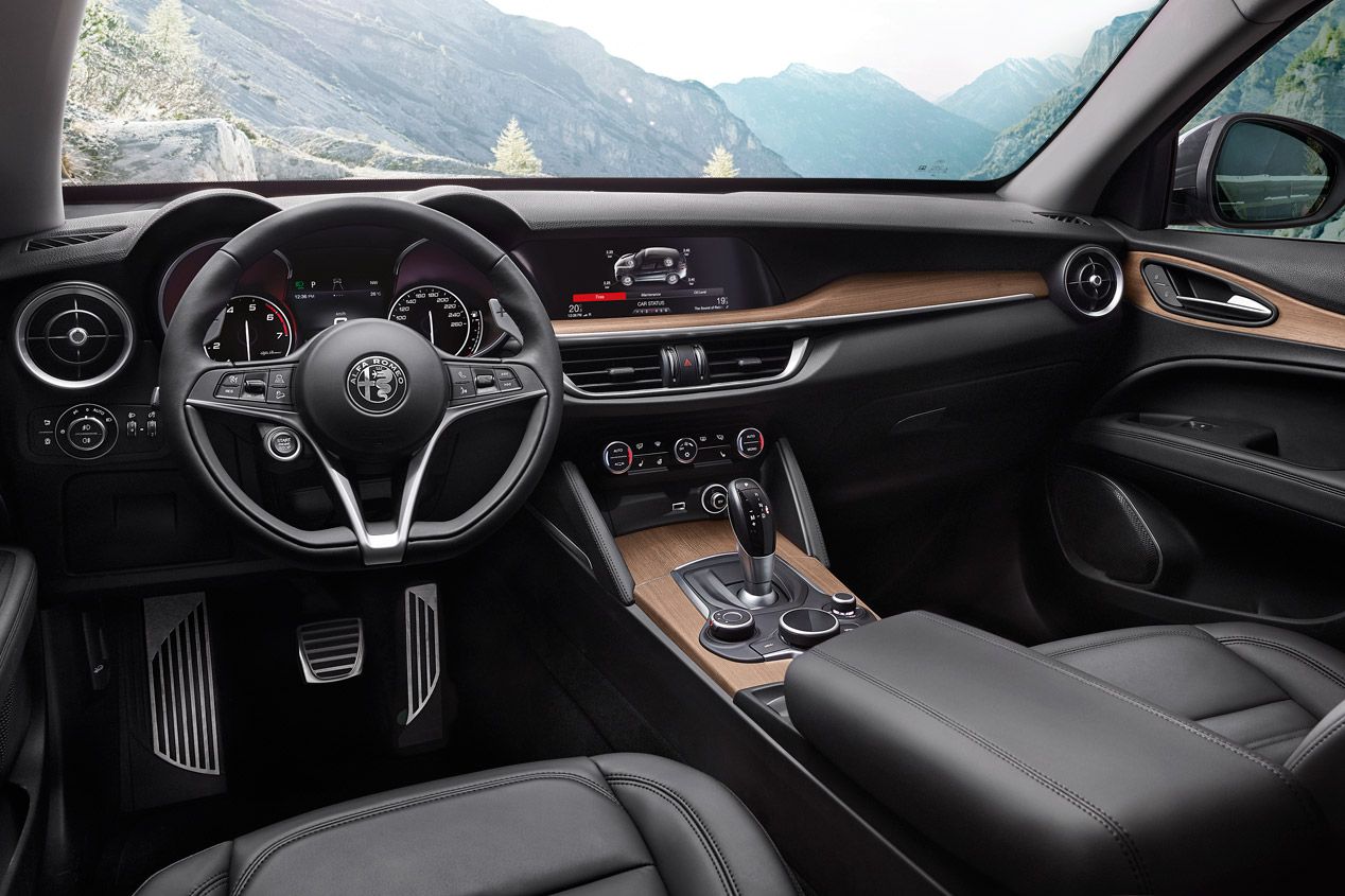 Alfa Romeo Stelvio First Edition, sus fotos