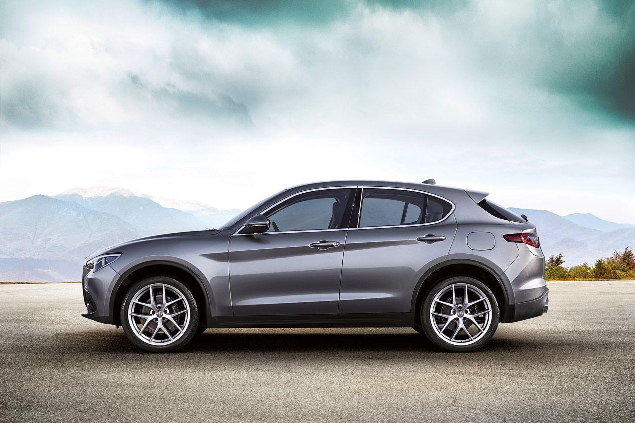 Alfa Romeo Stelvio First Edition, sus fotos