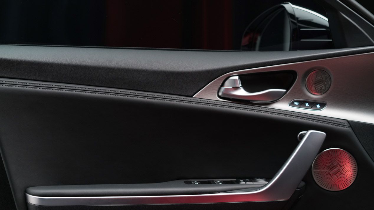 Kia Stinger. Ya nos hemos sentado en la súper berlina deportiva