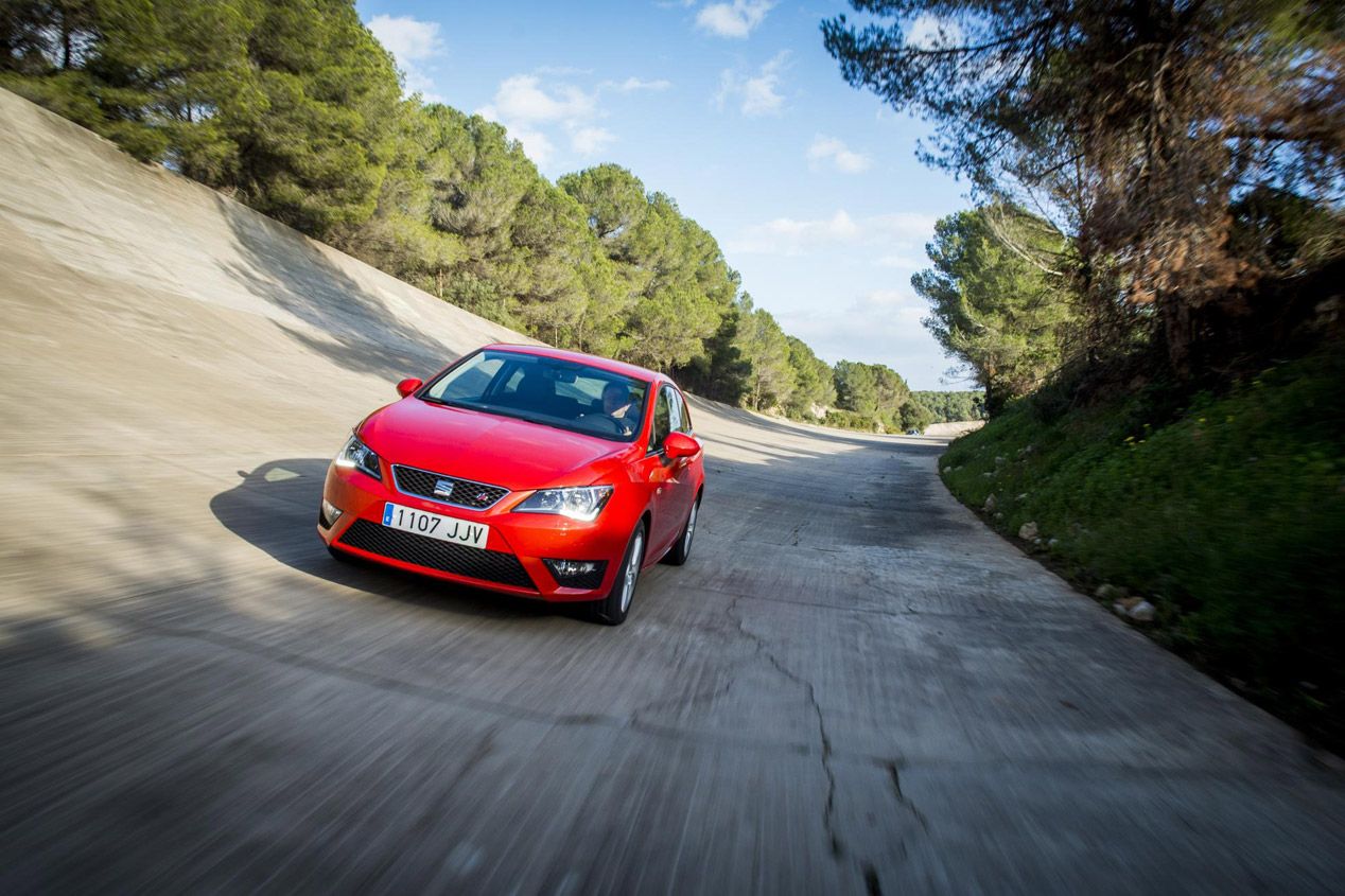 Seat 850 y Seat Ibiza, sus mejores imágenes