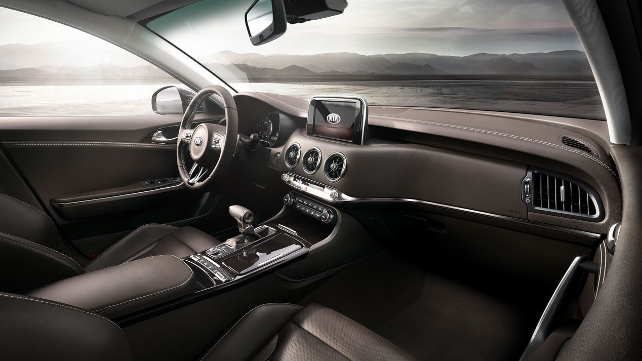 Kia Stinger. Ya nos hemos sentado en la súper berlina deportiva