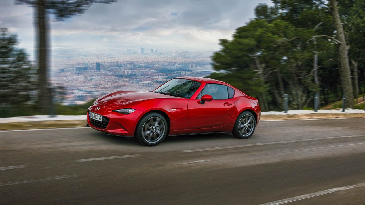 Mazda MX-5 RF: roadster con techo duro retráctil