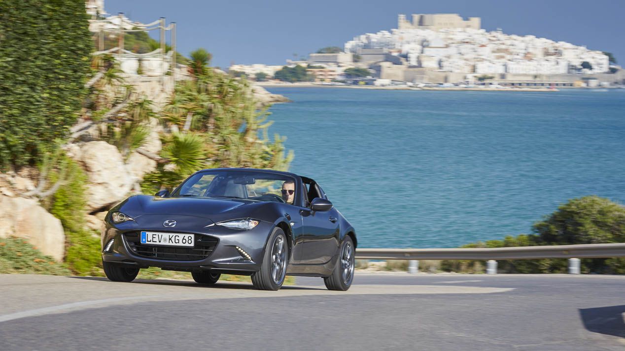 Mazda MX-5 RF: roadster con techo duro retráctil