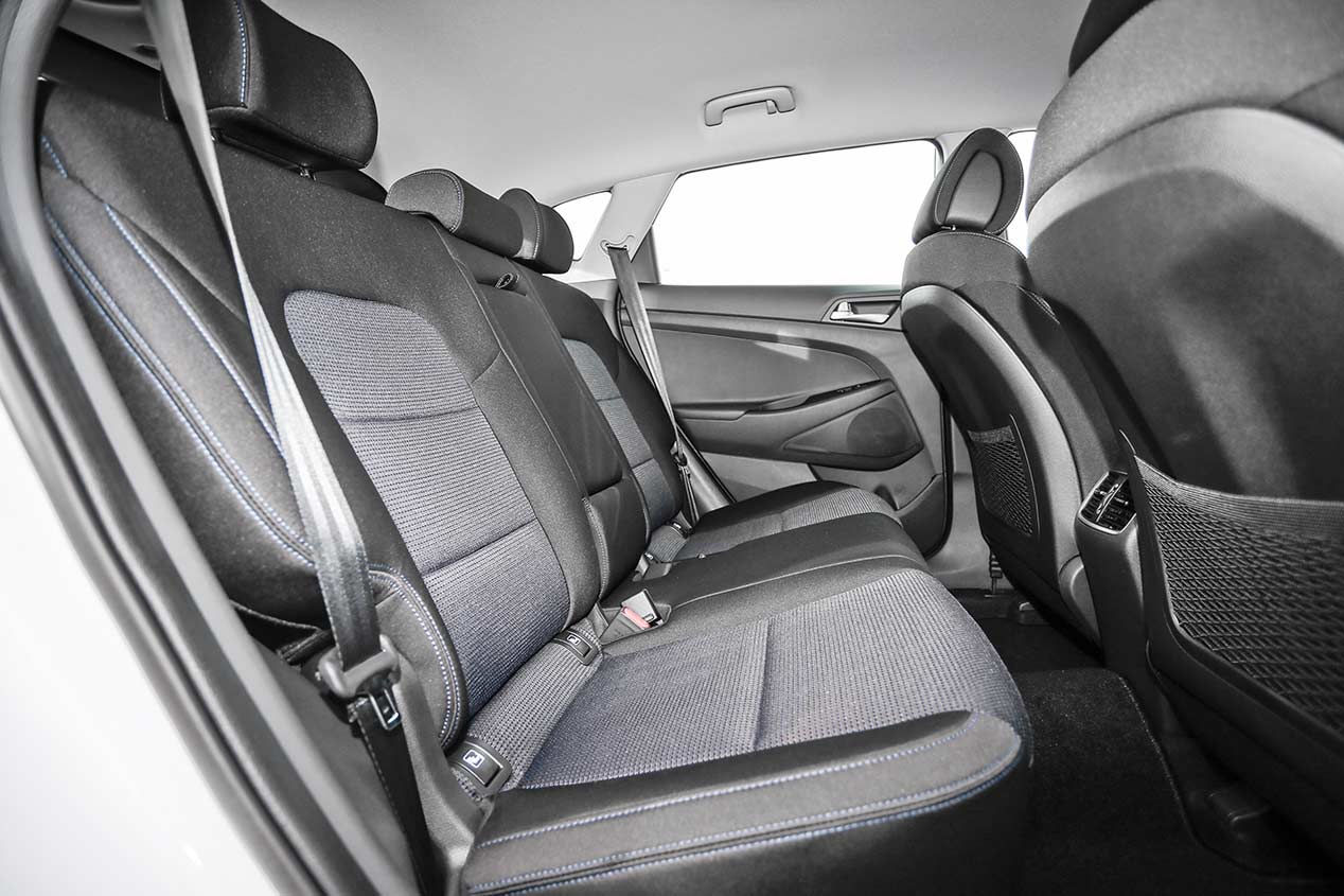 Hyundai Tucson 1.6 GDI vs Peugeot 3008 1.2 PureTech, a prueba