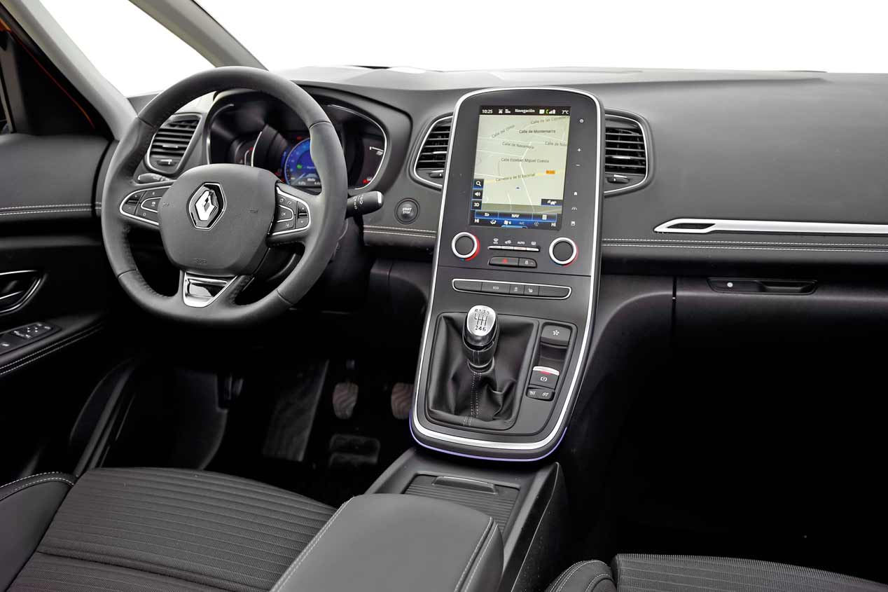 A prueba los Renault Scénic y Citroën C4 Picasso