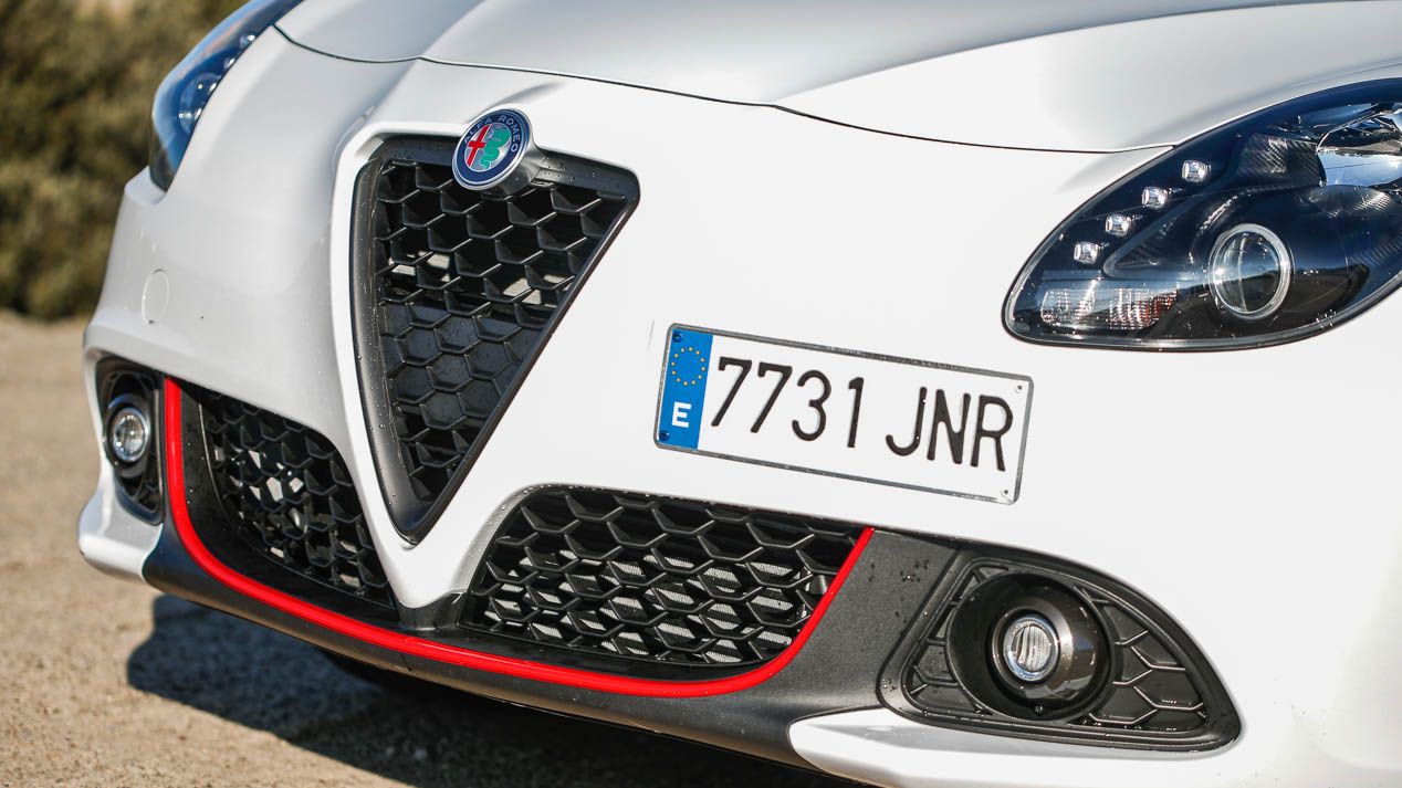 Alfa Romeo Giulietta y Seat León, dos rápidos Diesel enfrentados