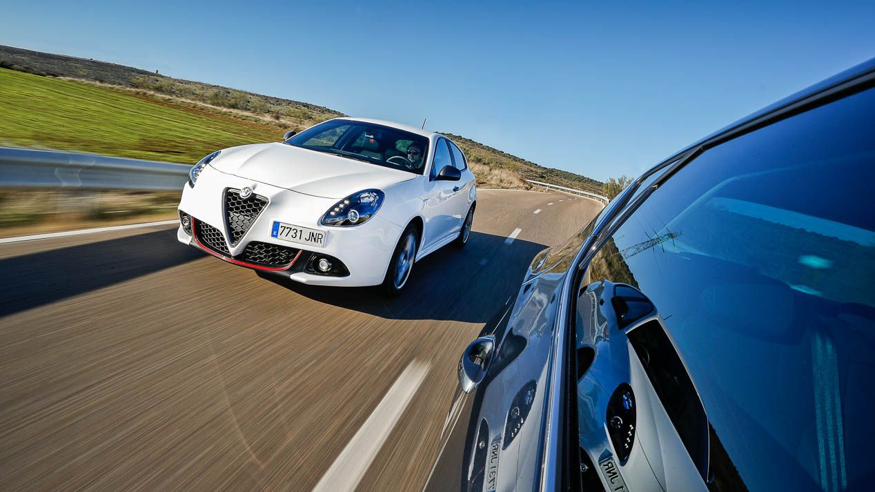 Alfa Romeo Giulietta y Seat León, dos rápidos Diesel enfrentados