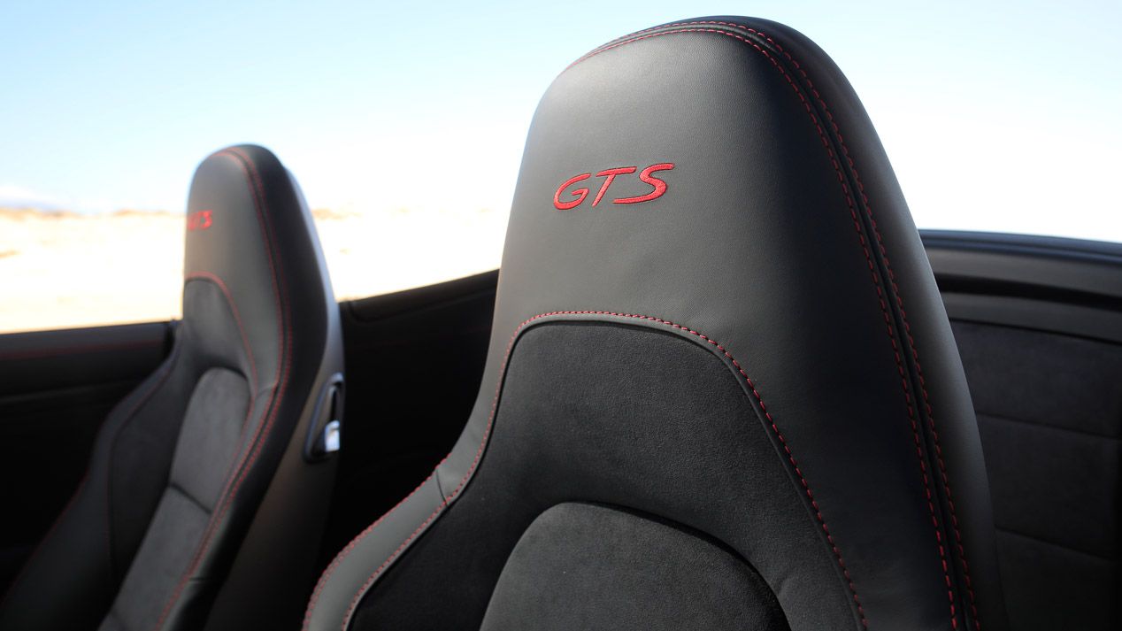 Porsche 911 GTS, un súperdeportivo que enamora cada día o en circuito