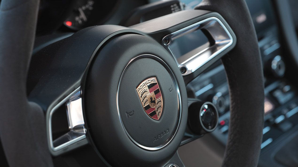 Porsche 911 GTS, un súperdeportivo que enamora cada día o en circuito