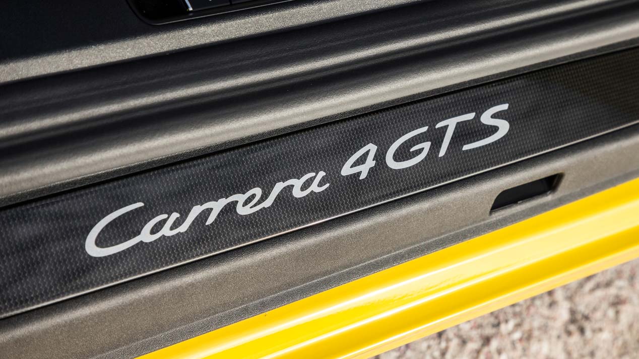 Porsche 911 GTS, un súperdeportivo que enamora cada día o en circuito