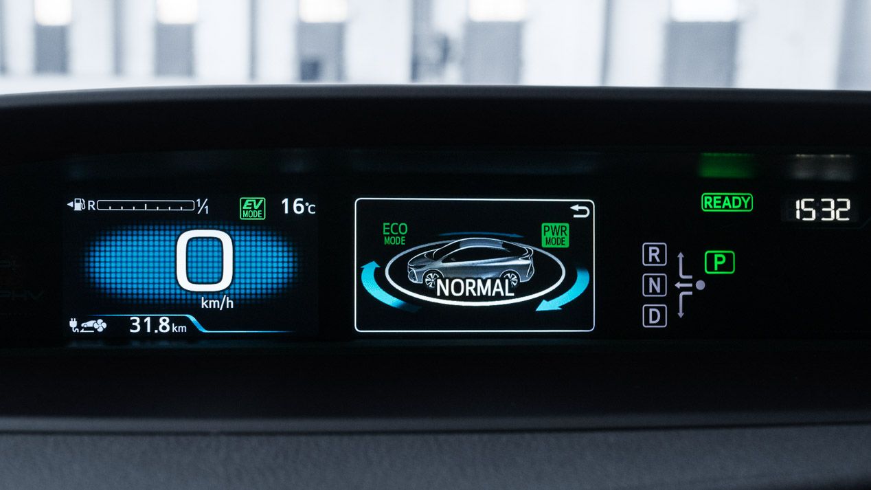 Toyota Prius Plug-in 2017, nueva generación del híbrido enchufable
