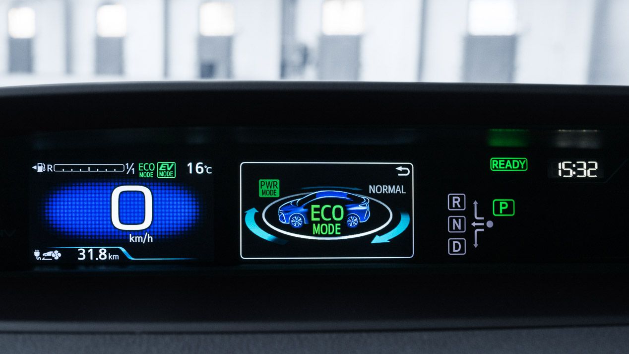 Toyota Prius Plug-in 2017, nueva generación del híbrido enchufable