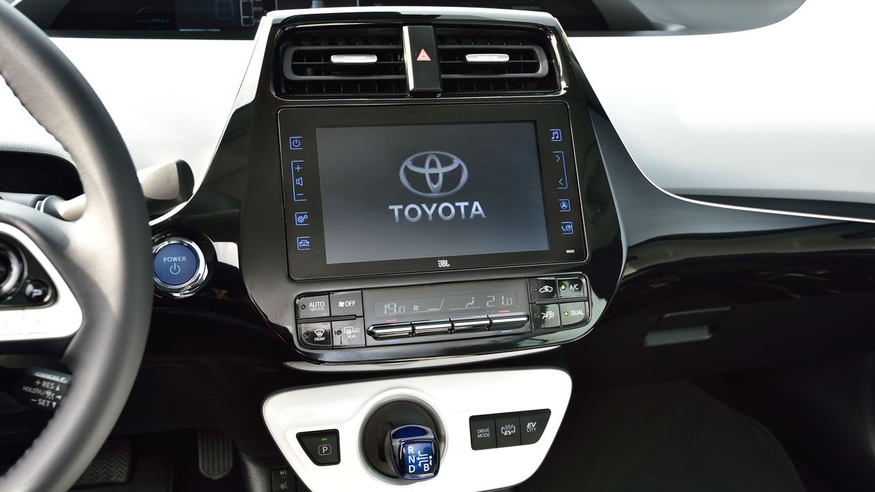 Toyota Prius Plug-in 2017, nueva generación del híbrido enchufable