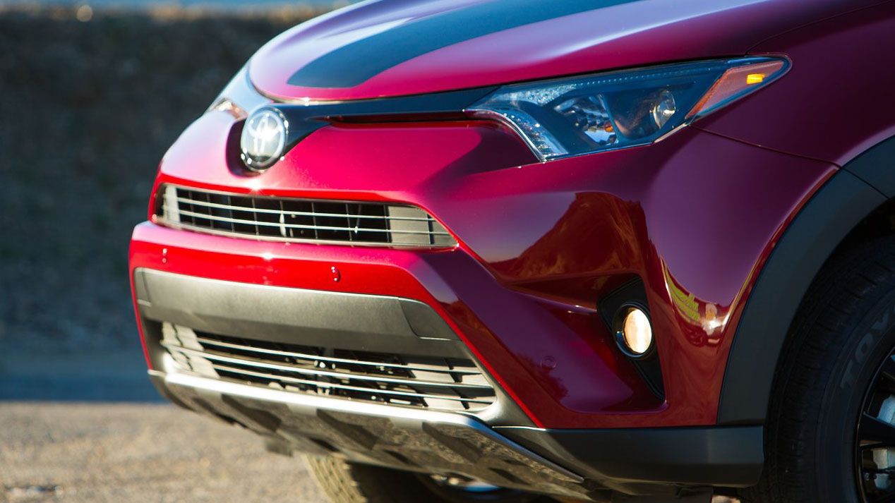 Toyota RAV4 Adventure, con una imagen más campera