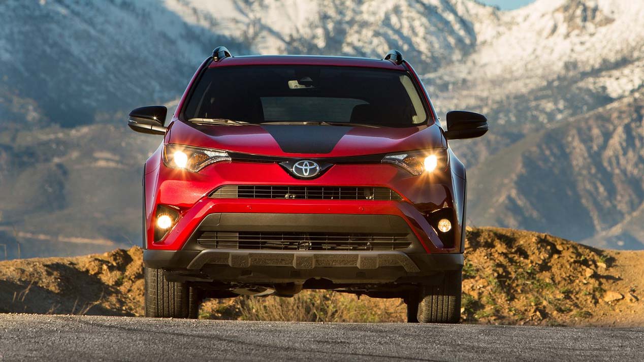Toyota RAV4 Adventure, con una imagen más campera