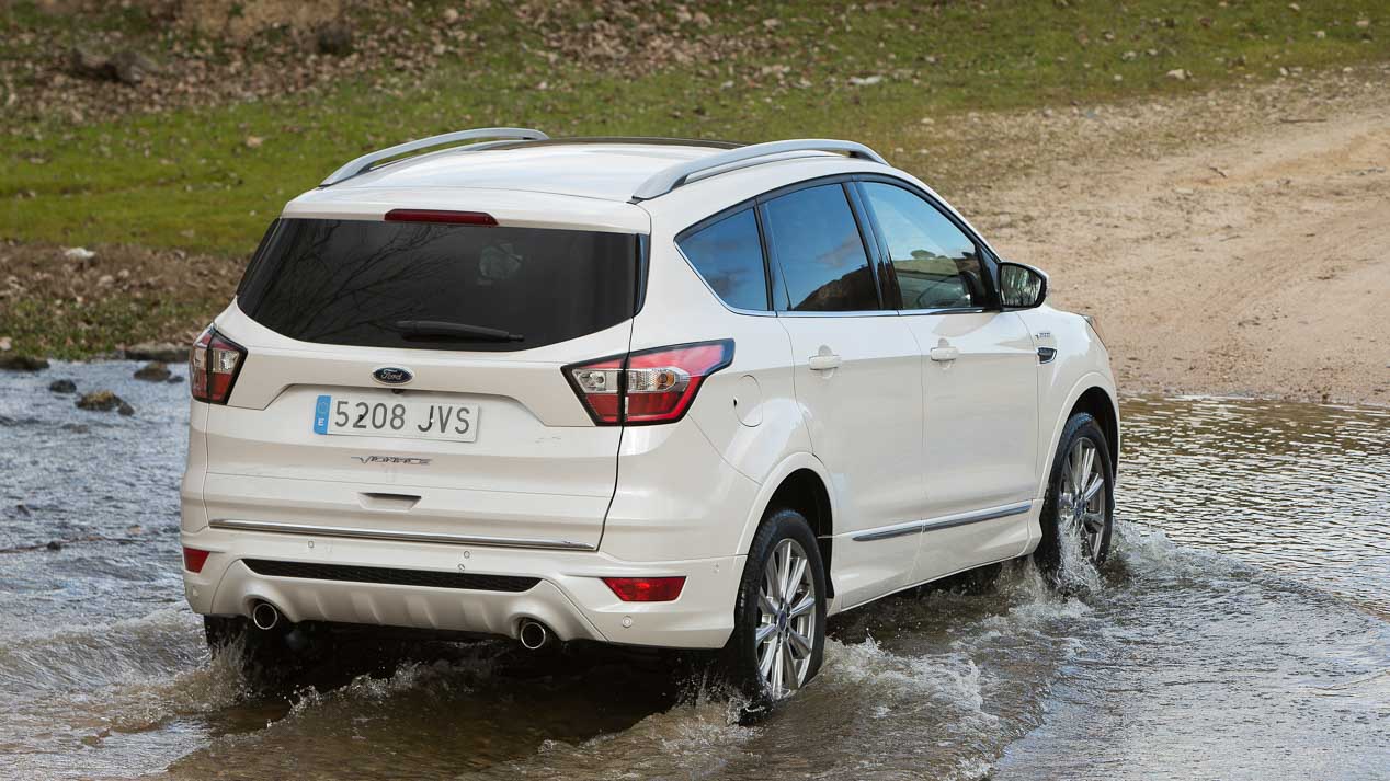 Ford Kuga 2.0 TDCi/180 vs Toyota RAV4 Hybrid, ¿cuál es mejor?