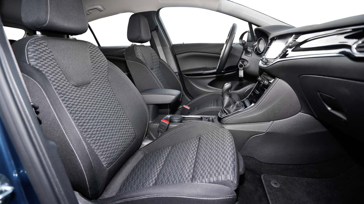 Opel Astra 1.6 CDTi vs Seat León 1.6 TDi: ¿qué compacto es mejor?