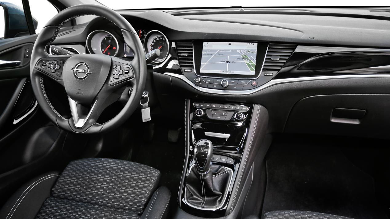 Opel Astra 1.6 CDTi vs Seat León 1.6 TDi: ¿qué compacto es mejor?
