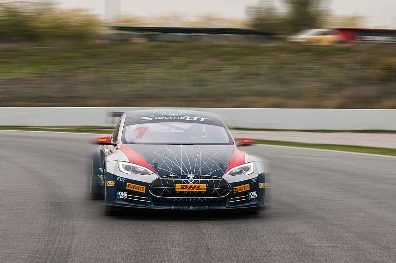 El súper coche de carreras de Tesla: EGT Tesla V2.0