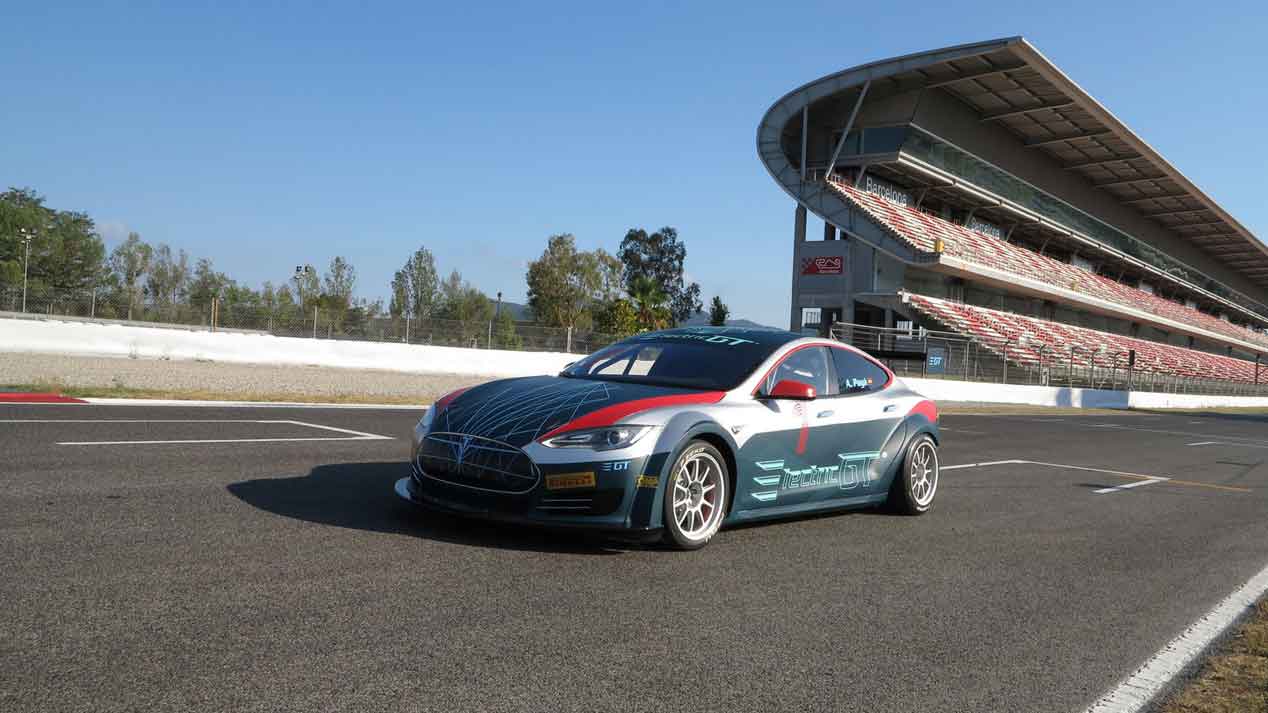 El súper coche de carreras de Tesla: EGT Tesla V2.0