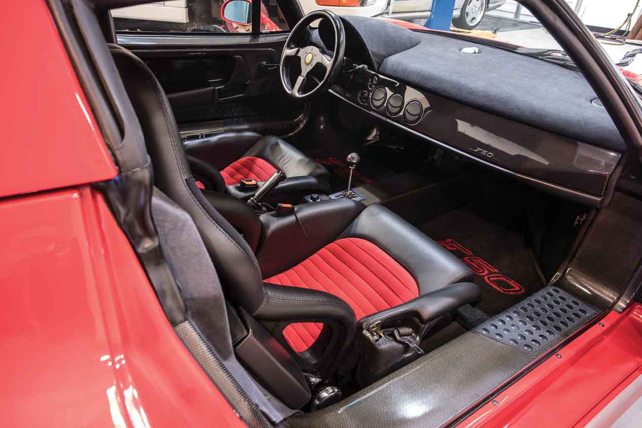 Sale a subasta el Ferrari F50 que perteneció a Mike Tyson
