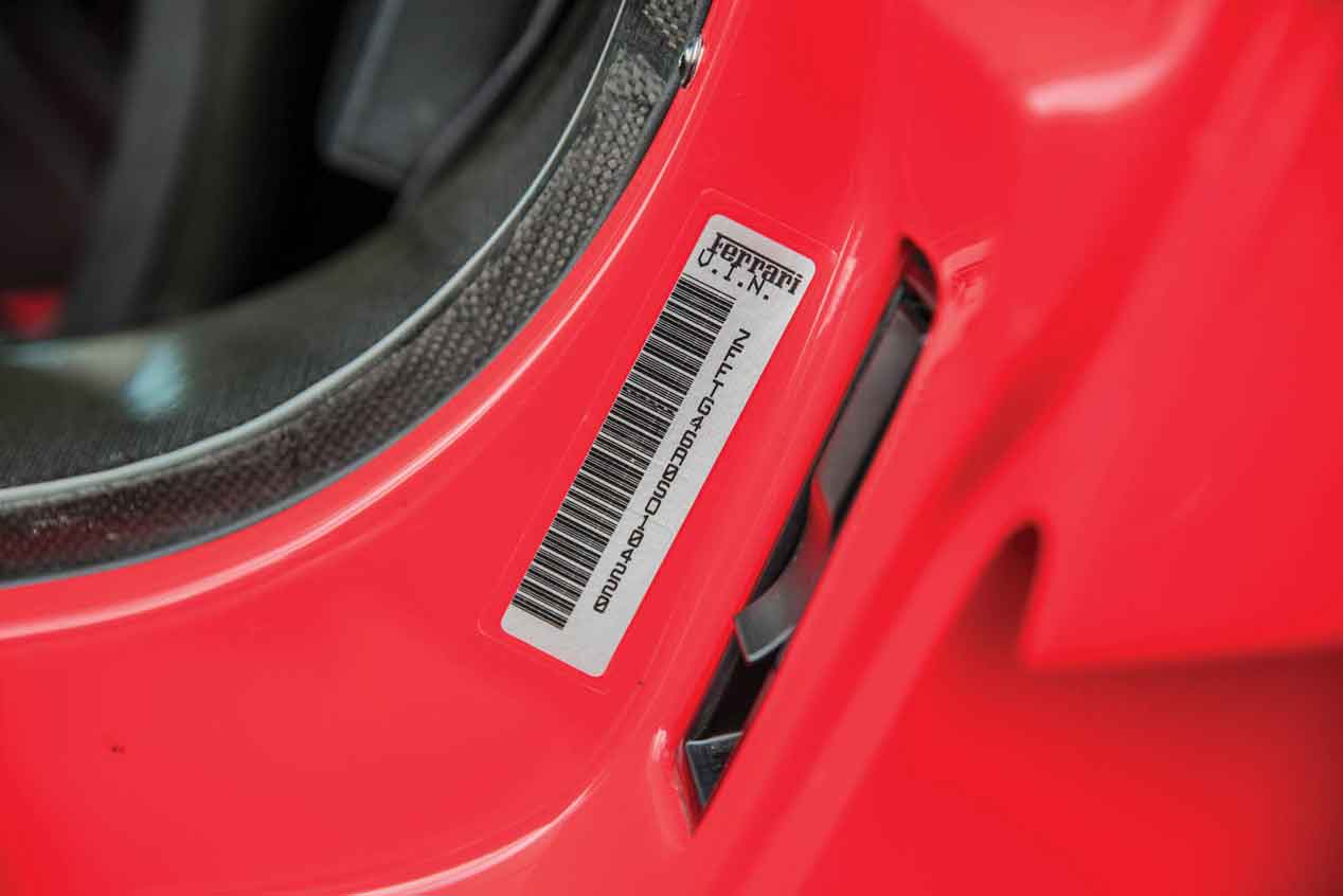Sale a subasta el Ferrari F50 que perteneció a Mike Tyson